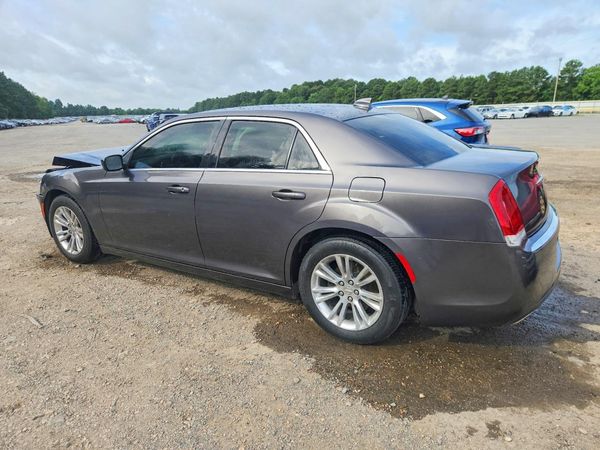 2019 CHRYSLER 300