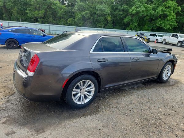 2019 CHRYSLER 300
