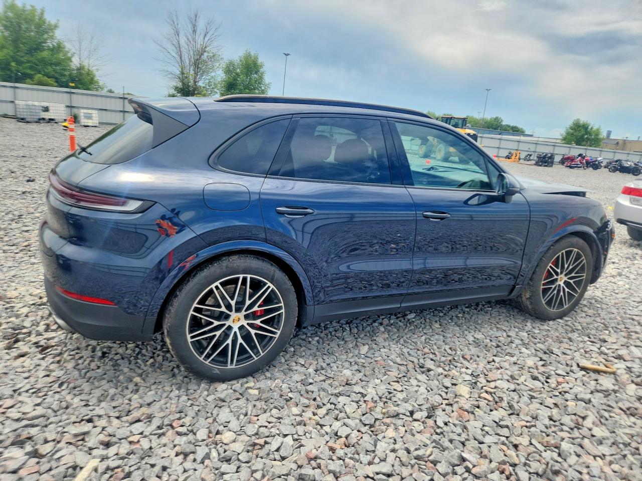 2024 PORSCHE CAYENNE S