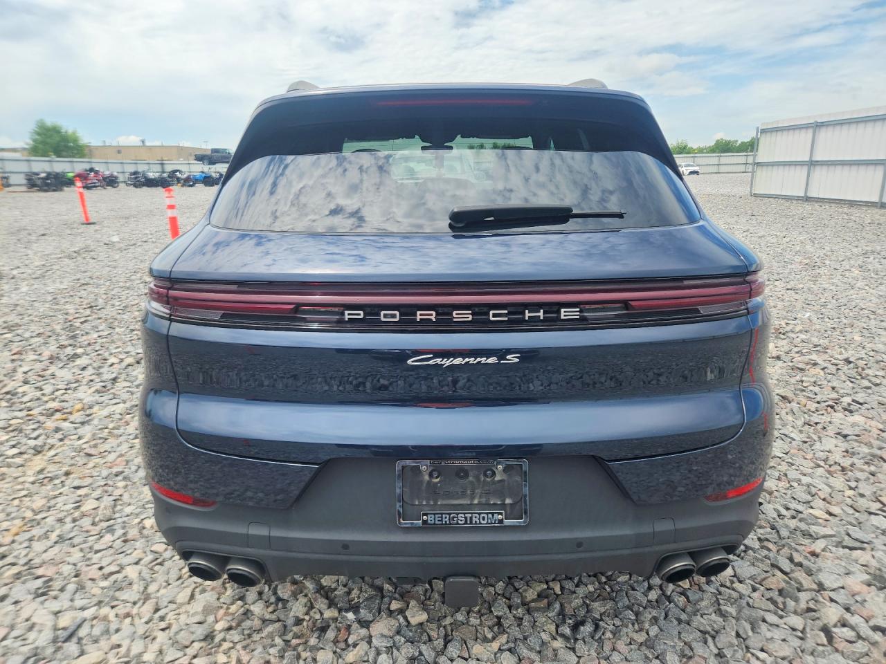 2024 PORSCHE CAYENNE S