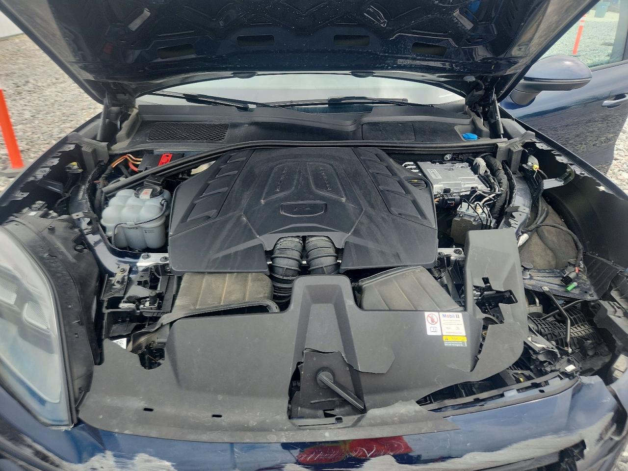 2024 PORSCHE CAYENNE S