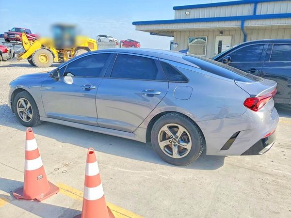 2021 KIA K5