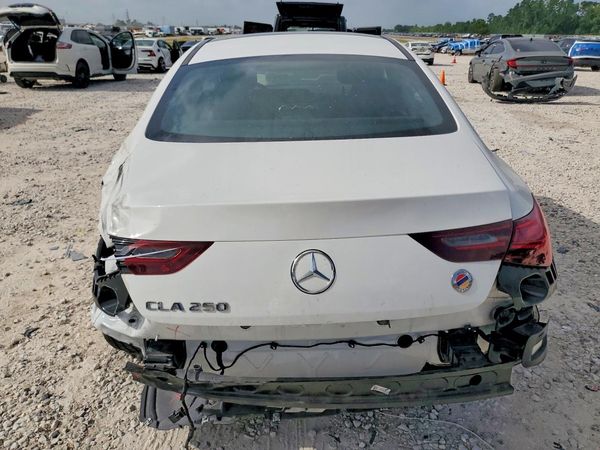 2025 MERCEDES-BENZ CLA