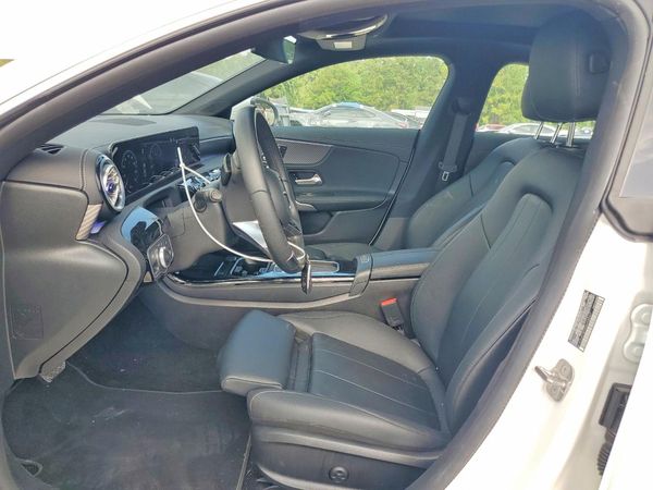 2025 MERCEDES-BENZ CLA