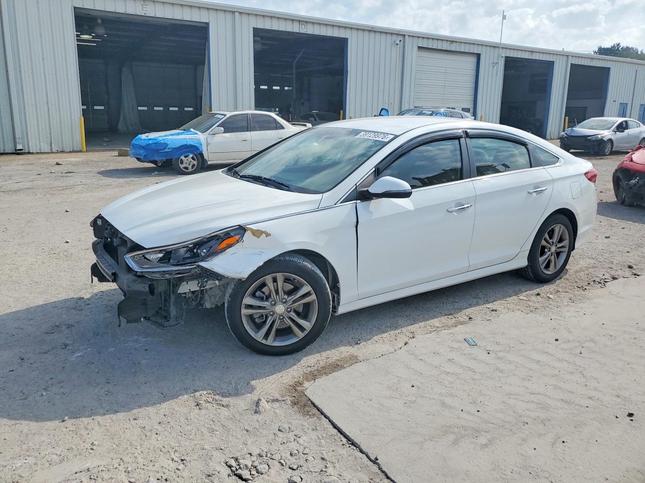2018 HYUNDAI SONATA — Front 3/4