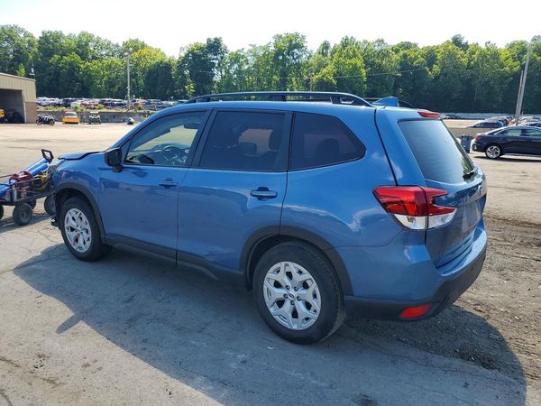 2022 SUBARU FORESTER Base Plus