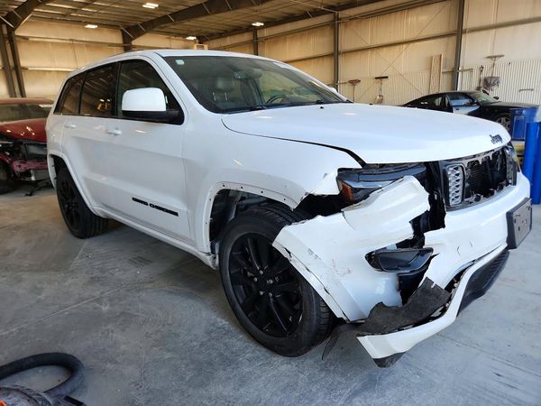 2019 JEEP GRAND CHEROKEE LAREDO 4X4