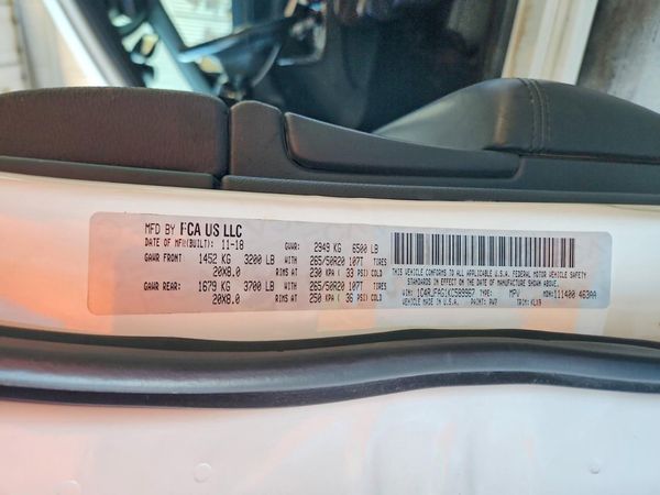 2019 JEEP GRAND CHEROKEE LAREDO 4X4