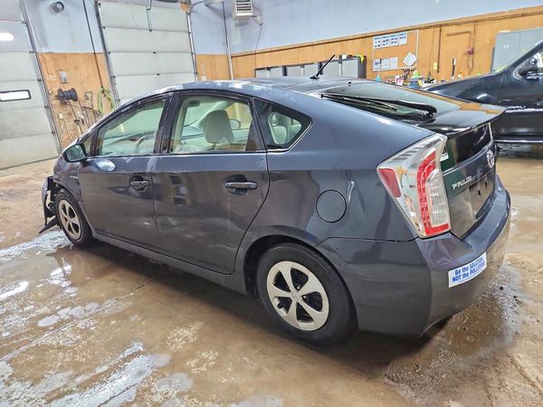 2015 TOYOTA PRIUS