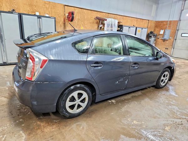 2015 TOYOTA PRIUS