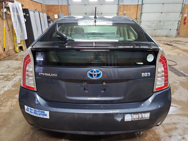 2015 TOYOTA PRIUS
