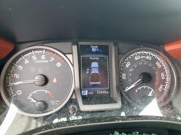 2016 TOYOTA TACOMA