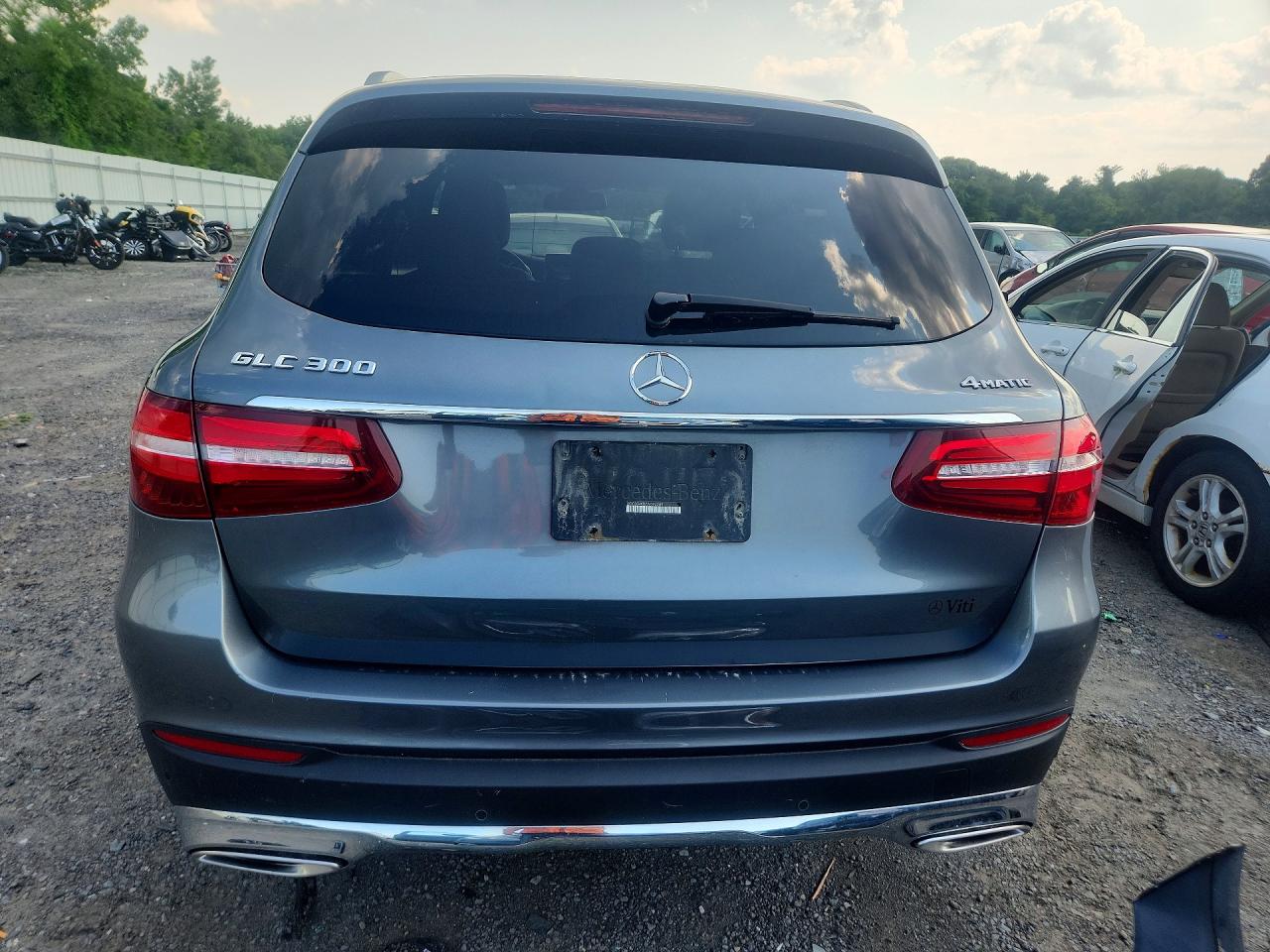 2018 MERCEDES-BENZ GLC GLC 300-4M