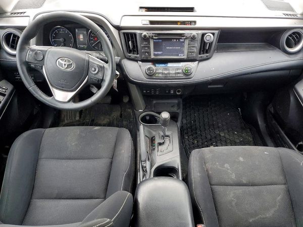 2017 TOYOTA RAV4 XLE