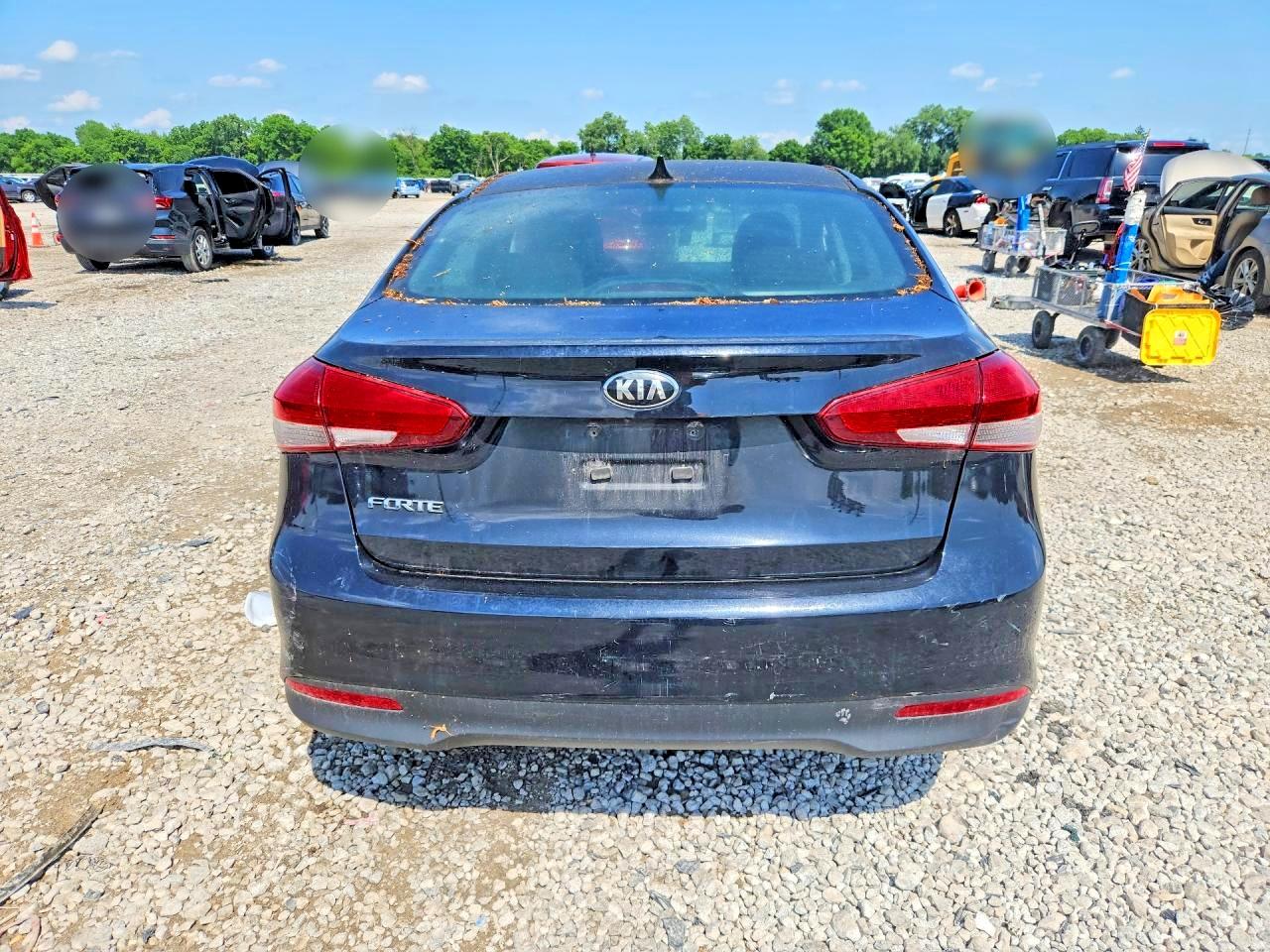 2017 KIA FORTE LX Base