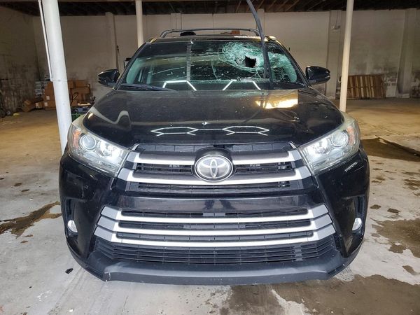 2018 TOYOTA HIGHLANDER SE/XLE