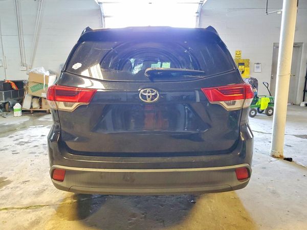 2018 TOYOTA HIGHLANDER SE/XLE