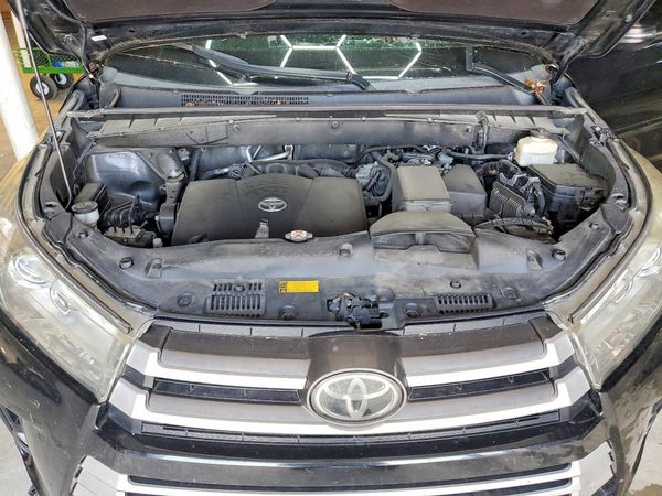 2018 TOYOTA HIGHLANDER SE/XLE