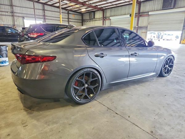 2019 ALFA ROMEO GIULIA RWD