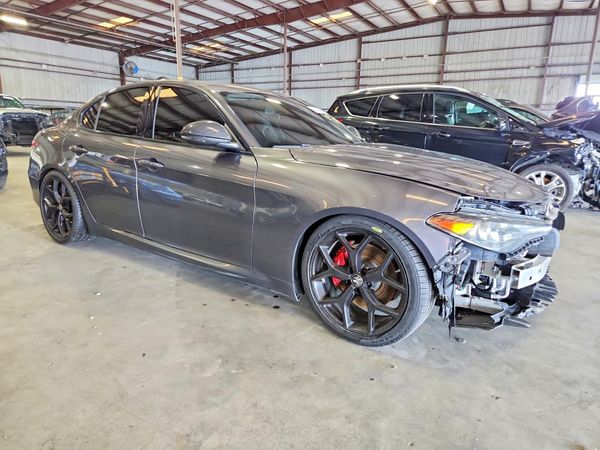 2019 ALFA ROMEO GIULIA RWD