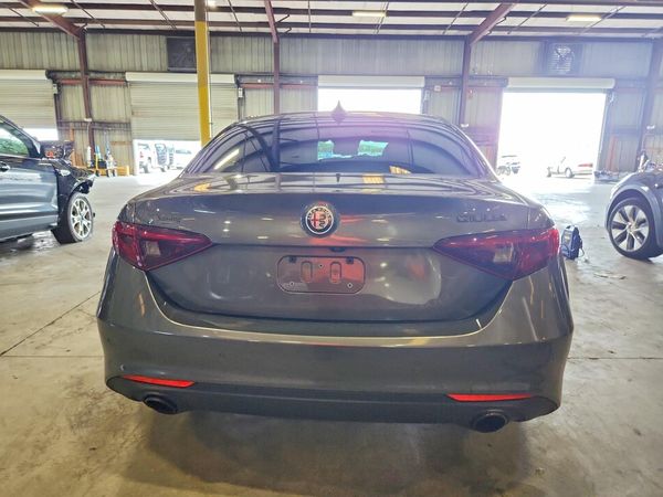 2019 ALFA ROMEO GIULIA RWD