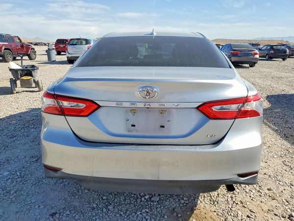 2020 TOYOTA CAMRY LE — DIRR