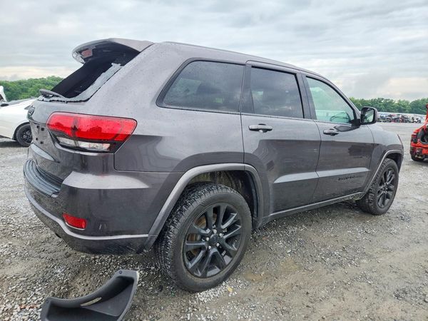 2018 JEEP GRAND CHEROKEE LAREDO 4X4