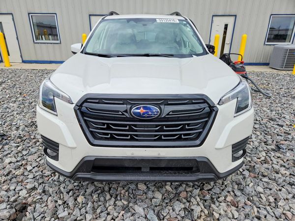 2022 SUBARU FORESTER