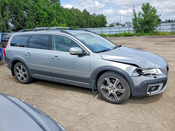 2012 VOLVO XC70