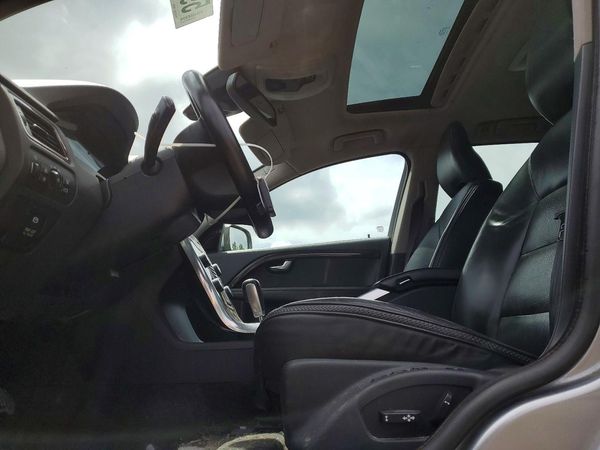 2012 VOLVO XC70
