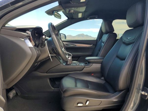 2021 CADILLAC XT5 Luxury