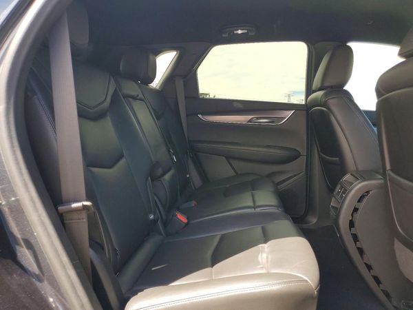 2021 CADILLAC XT5 Luxury