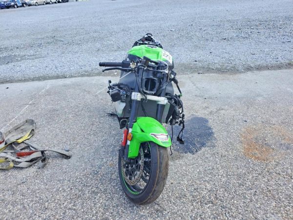 2025 KAWASAKI ZX1002