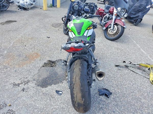 2025 KAWASAKI ZX1002