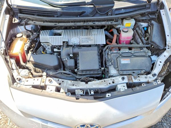 2015 TOYOTA PRIUS