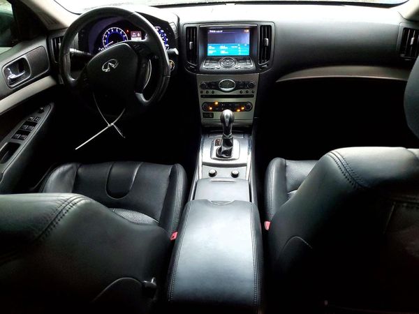 2015 INFINITI Q40