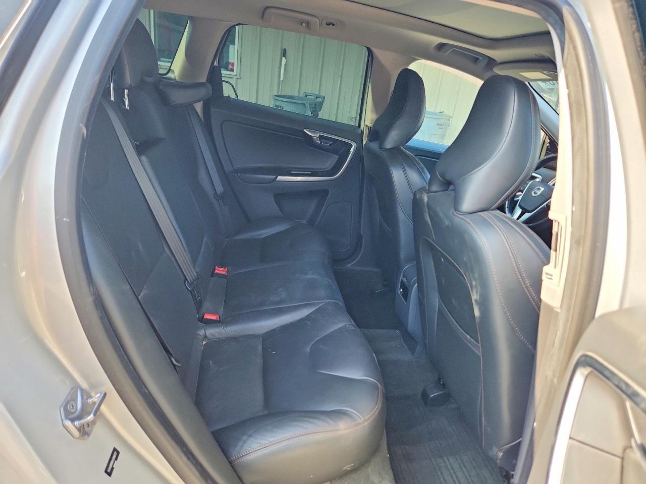 2017 VOLVO XC60 Dynamic