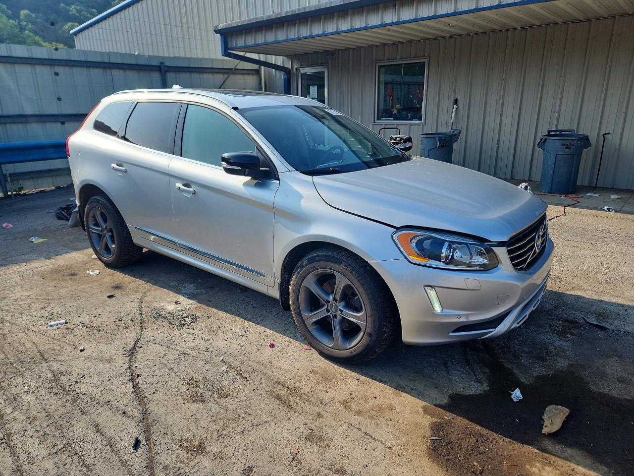 2017 VOLVO XC60 Dynamic