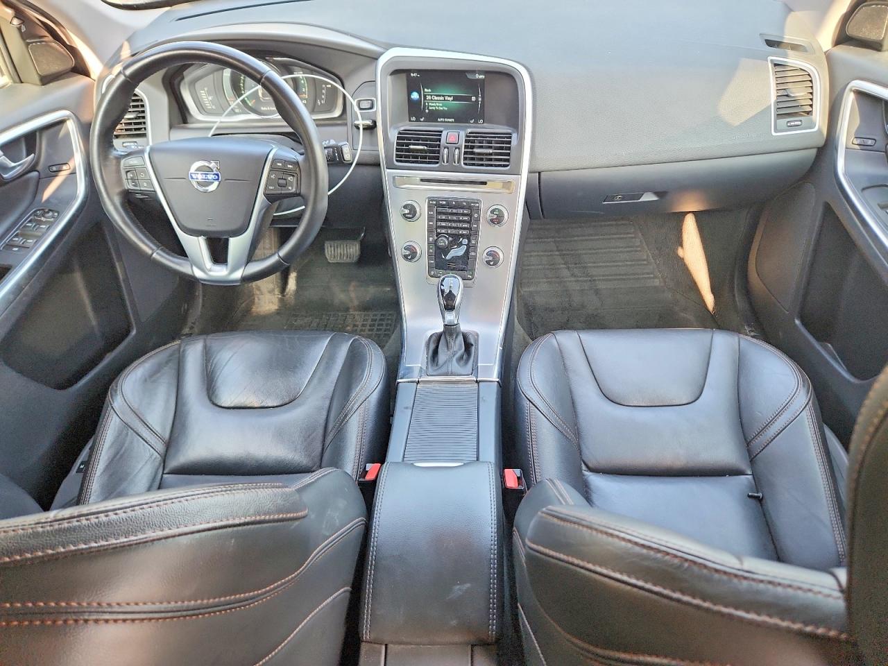 2017 VOLVO XC60 Dynamic