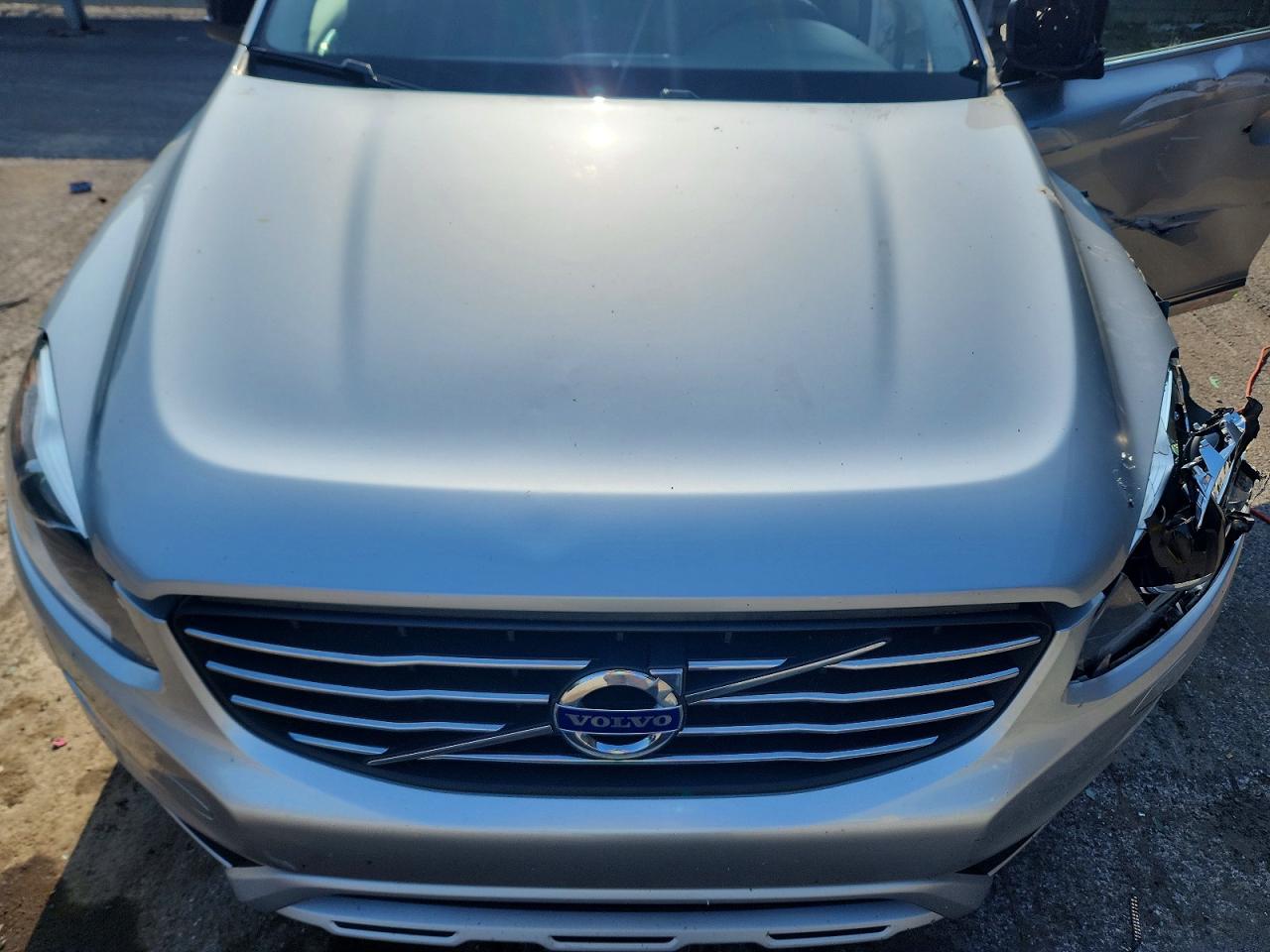 2017 VOLVO XC60 Dynamic