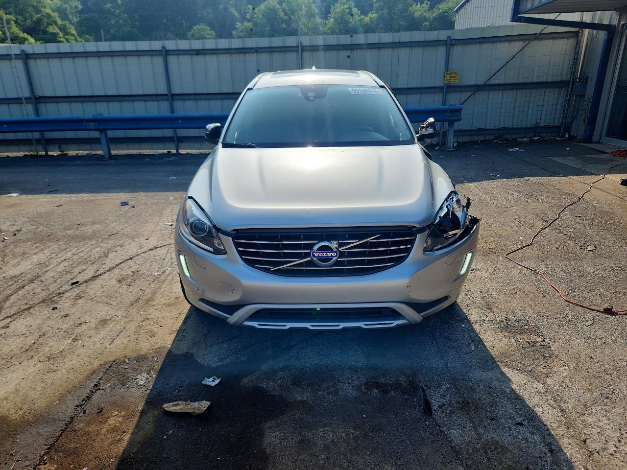 2017 VOLVO XC60 Dynamic