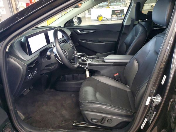 2023 KIA EV6 Light, Wind