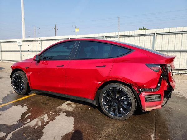 2023 TESLA MODEL Y