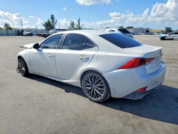 2017 LEXUS IS