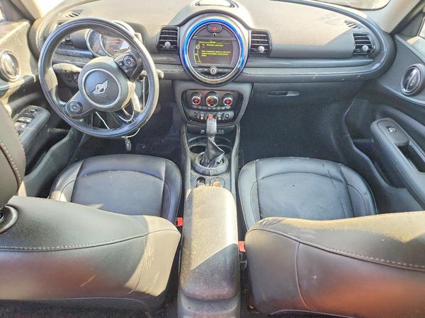 2017 MINI COOPER