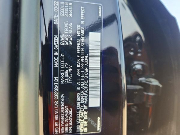 2022 VOLVO XC90