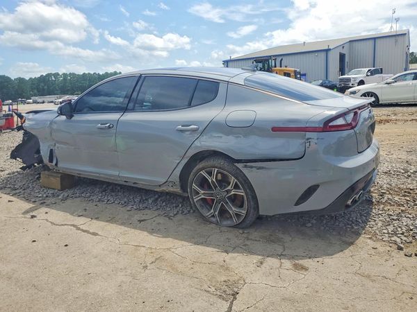 2019 KIA STINGER