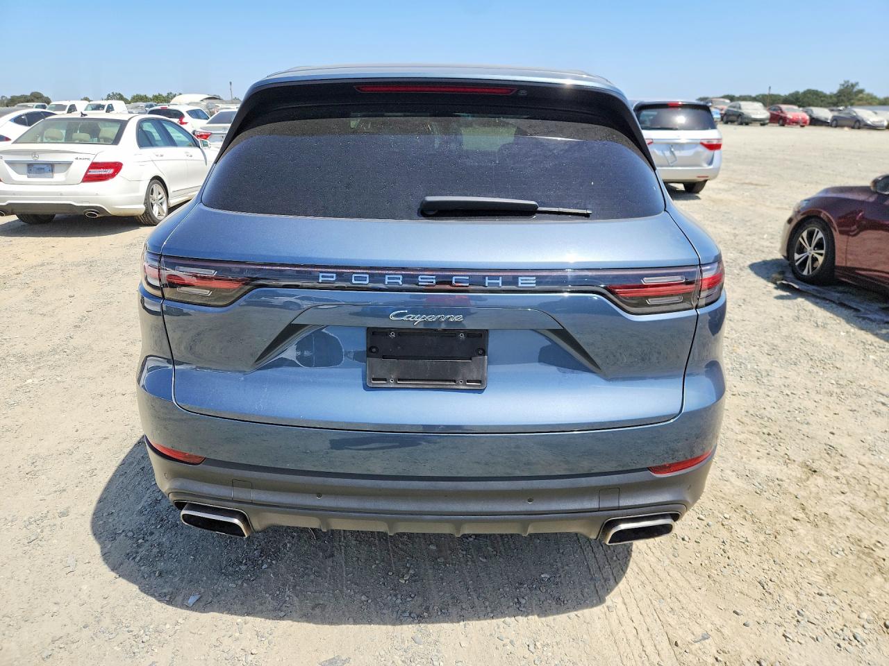2019 PORSCHE CAYENNE