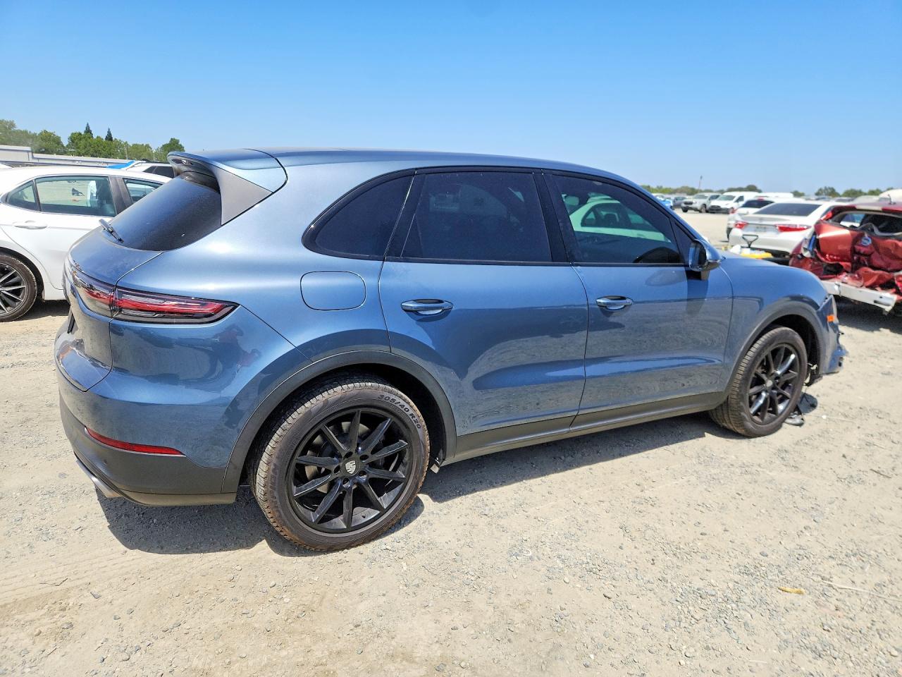 2019 PORSCHE CAYENNE