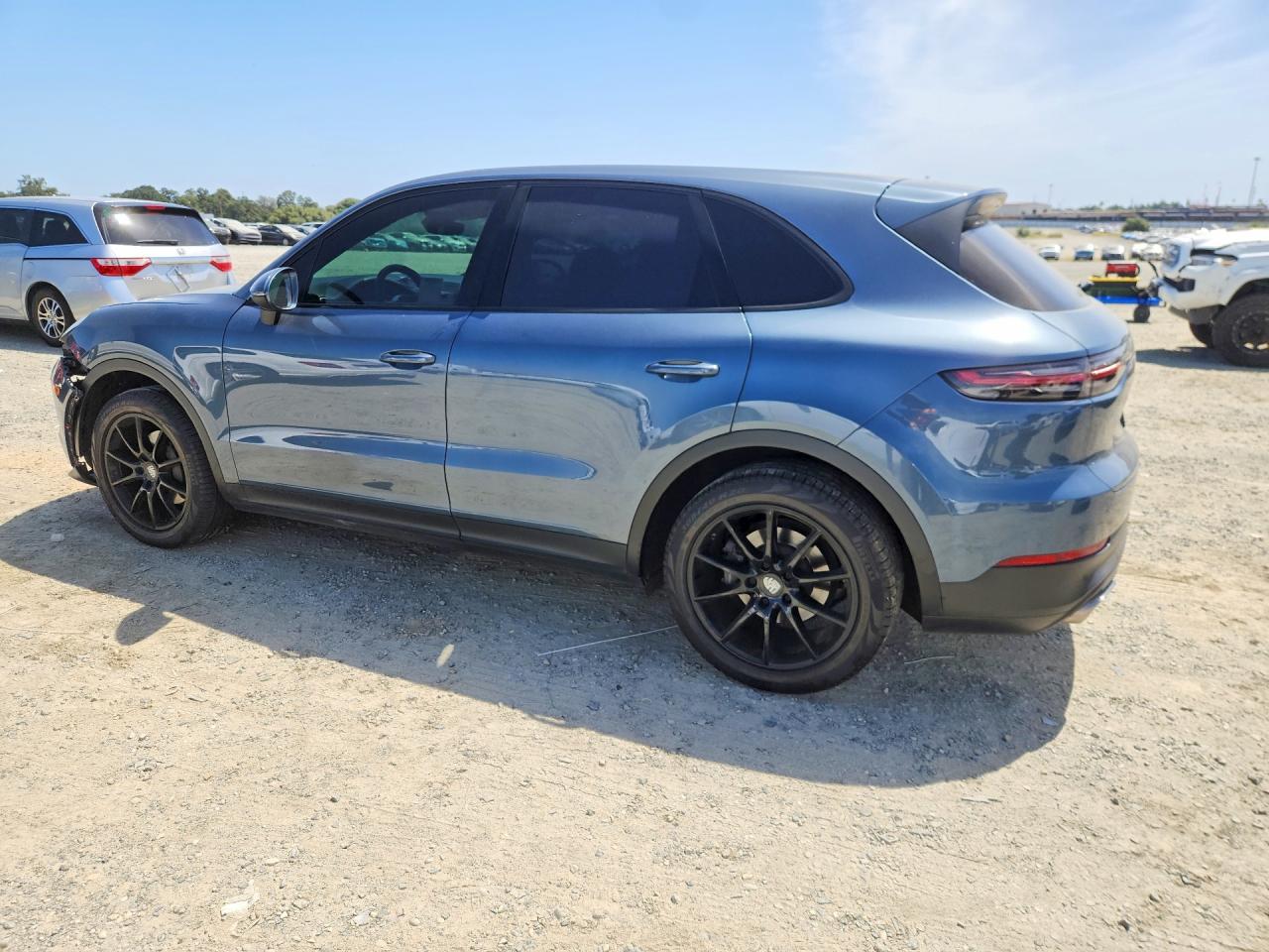 2019 PORSCHE CAYENNE